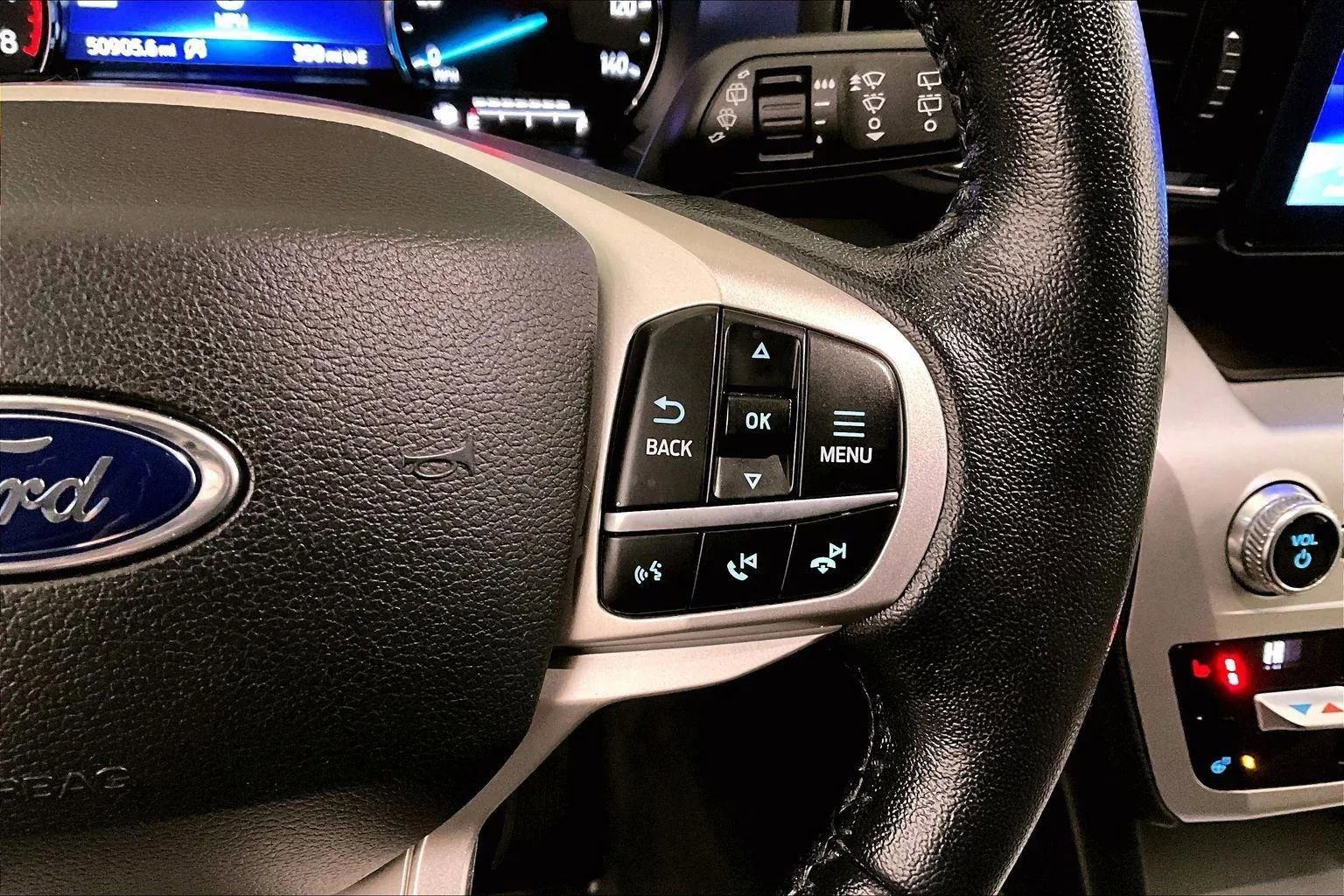 Certified 2021 Ford Explorer XLT w/ Equipment Group 202A image 18