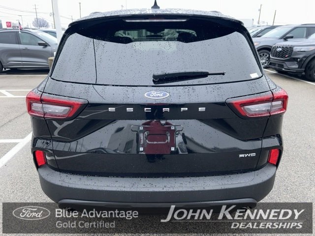 Certified 2025 Ford Escape ST-Line w/ Cold Weather Package image 11