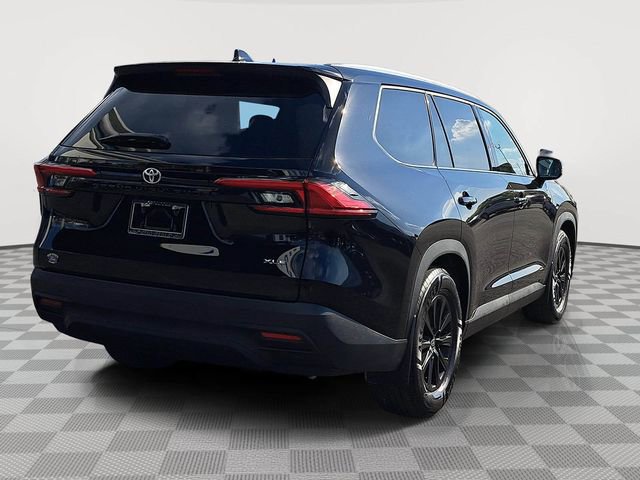 Used 2024 Toyota Grand Highlander XLE image 2