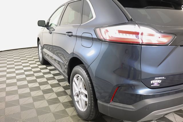 Certified 2024 Ford Edge SEL w/ Convenience Package image 4