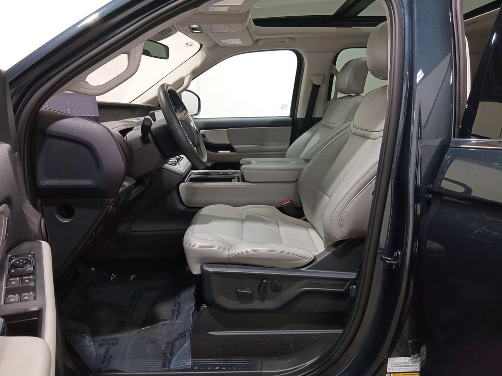 Certified 2025 Ford Expedition Max Active AWD/4WD image 19
