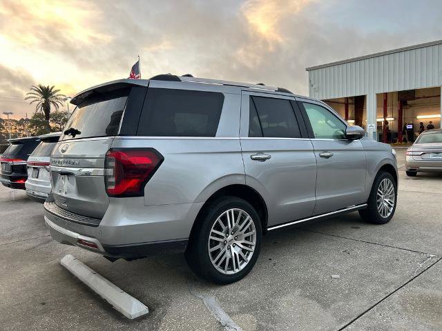 Certified 2024 Ford Expedition Limited image 3