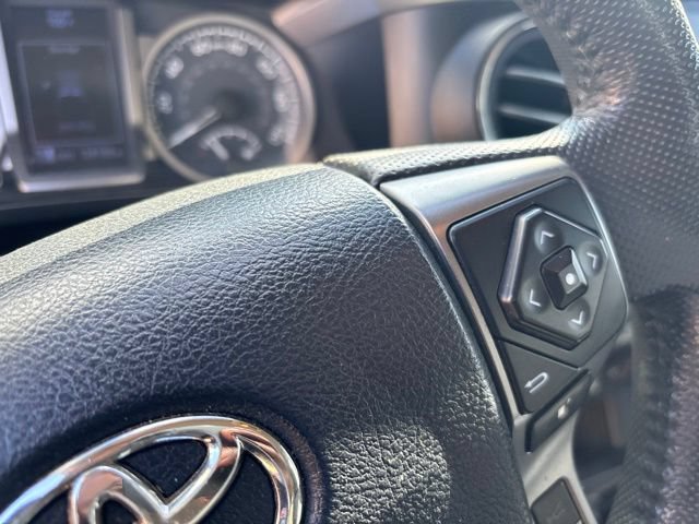 Used 2020 Toyota Tacoma SR5 RWD image 12