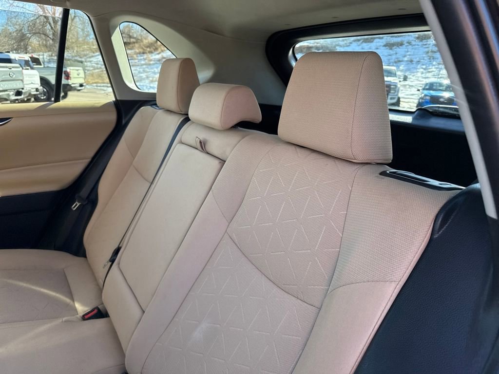 Used 2021 Toyota RAV4 XLE w/ Carpet Mat Package (TMS) AWD/4WD image 22