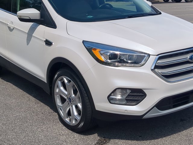 Certified 2019 Ford Escape Titanium FWD image 10