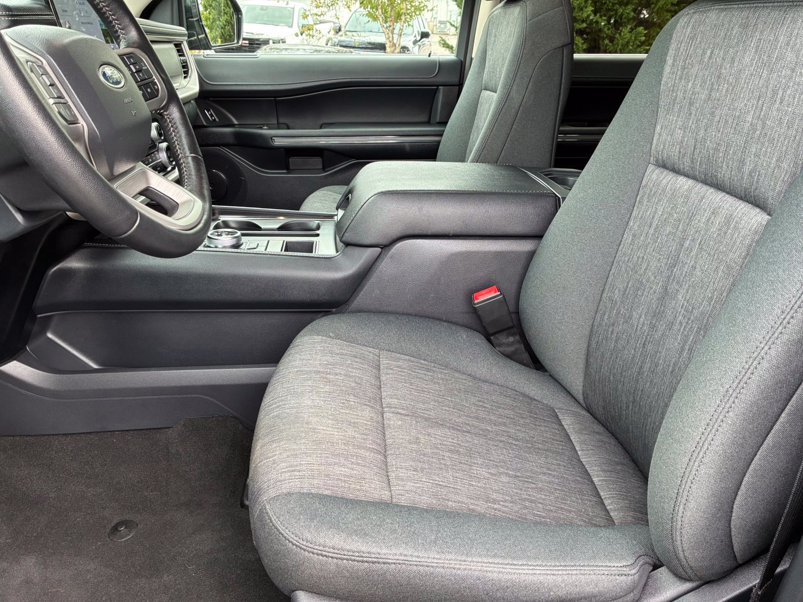 Certified 2024 Ford Expedition XLT RWD image 14