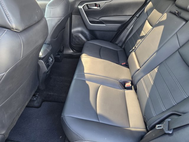 Used 2021 Toyota RAV4 XLE Premium image 28