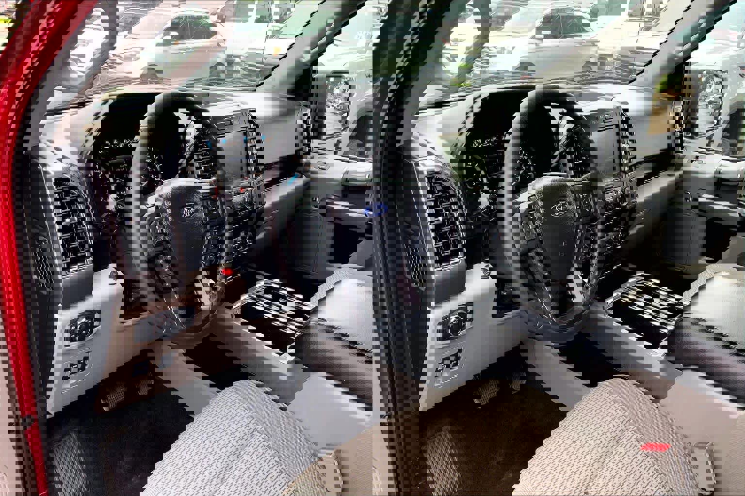 Certified 2018 Ford F150 XLT w/ Equipment Group 302A Luxury AWD/4WD image 16