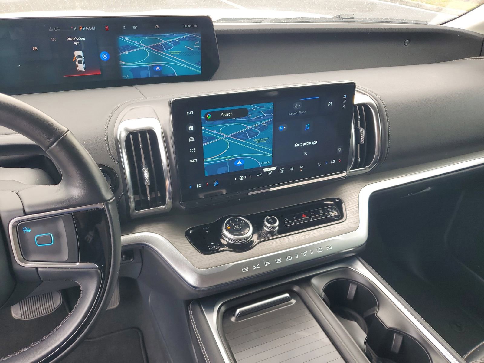 Certified 2025 Ford Expedition Platinum image 25