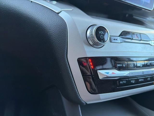 Certified 2022 Ford Explorer XLT image 33