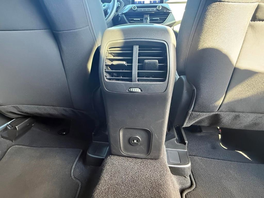 Certified 2025 Ford Escape Active image 23