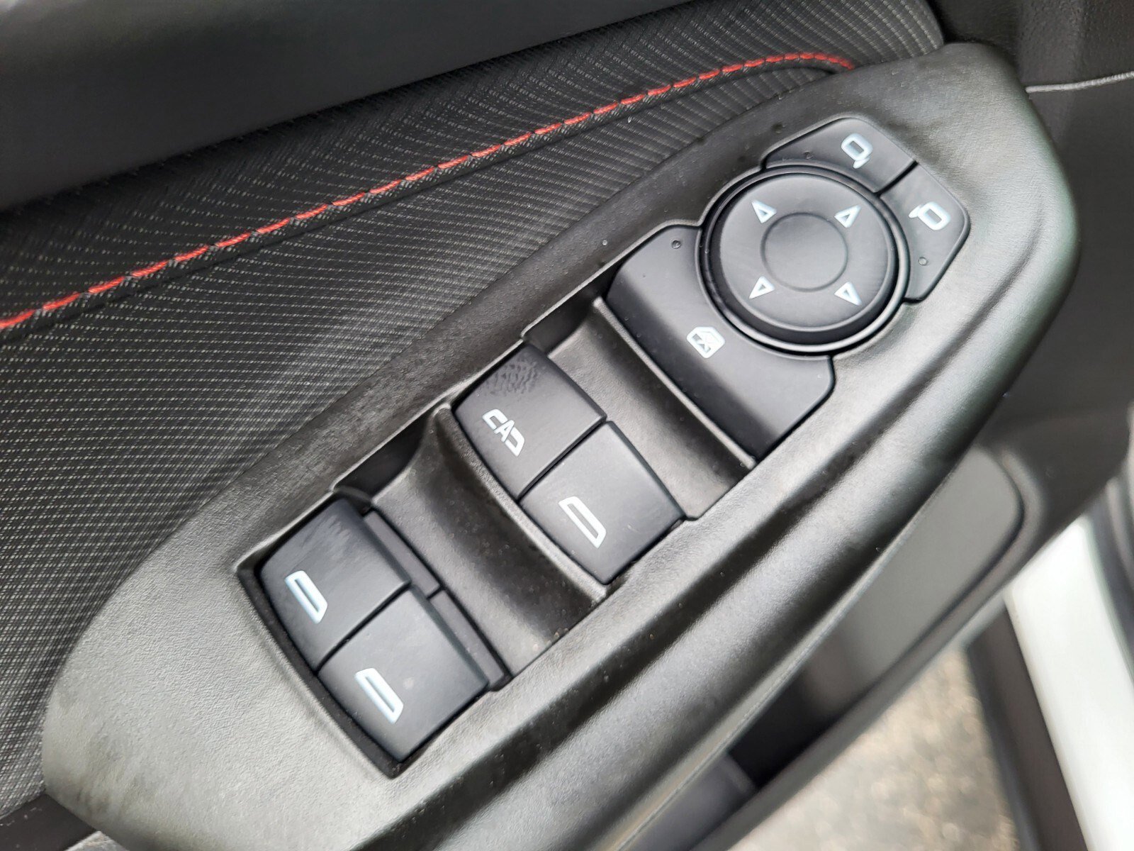 Used 2024 Chevrolet TrailBlazer RS w/ Driver Confidence Package image 18