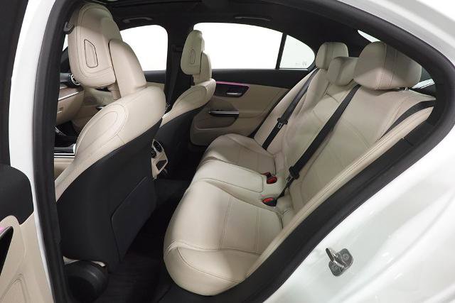 Used 2025 Mercedes-Benz C 300 4MATIC Sedan image 28