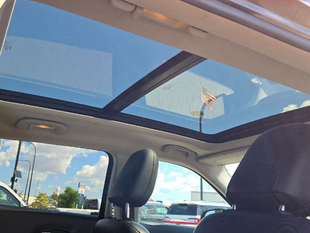 Used 2018 Jeep Compass Latitude w/ Popular Equipment Group image 12