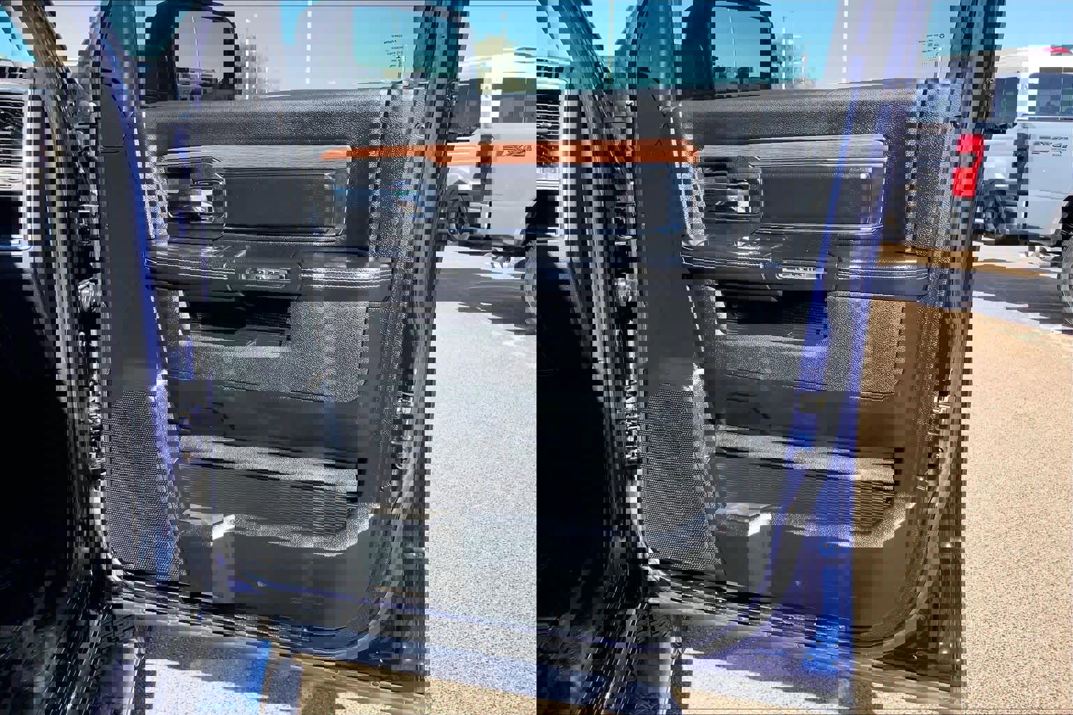 Used 2018 RAM 1500 Laramie w/ Convenience Group image 23