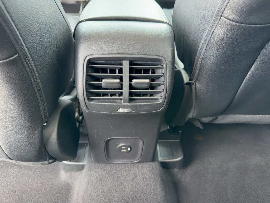 Certified 2022 Ford Escape SEL image 31