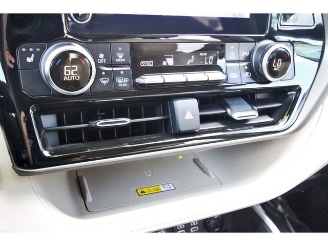 Used 2023 Toyota Highlander XLE FWD image 26