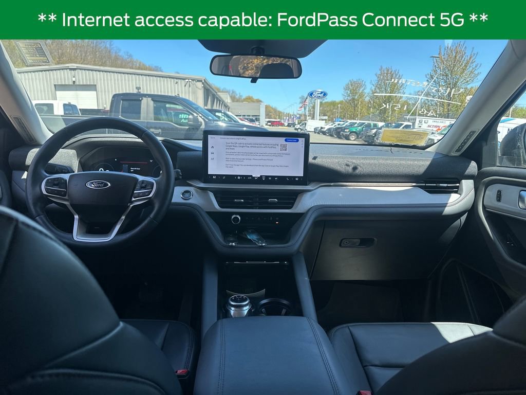 Certified 2025 Ford Explorer Active w/ Active Comfort Package AWD/4WD image 9