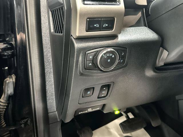 Certified 2022 Ford F350 Lariat w/ Tremor Off-Road Package AWD/4WD image 16