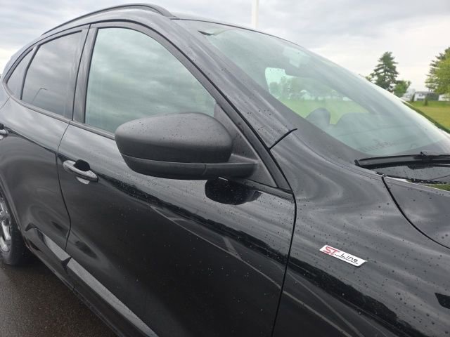Certified 2024 Ford Escape ST-Line AWD/4WD image 5