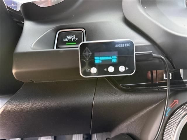 Used 2022 Chevrolet Camaro LT RWD image 20