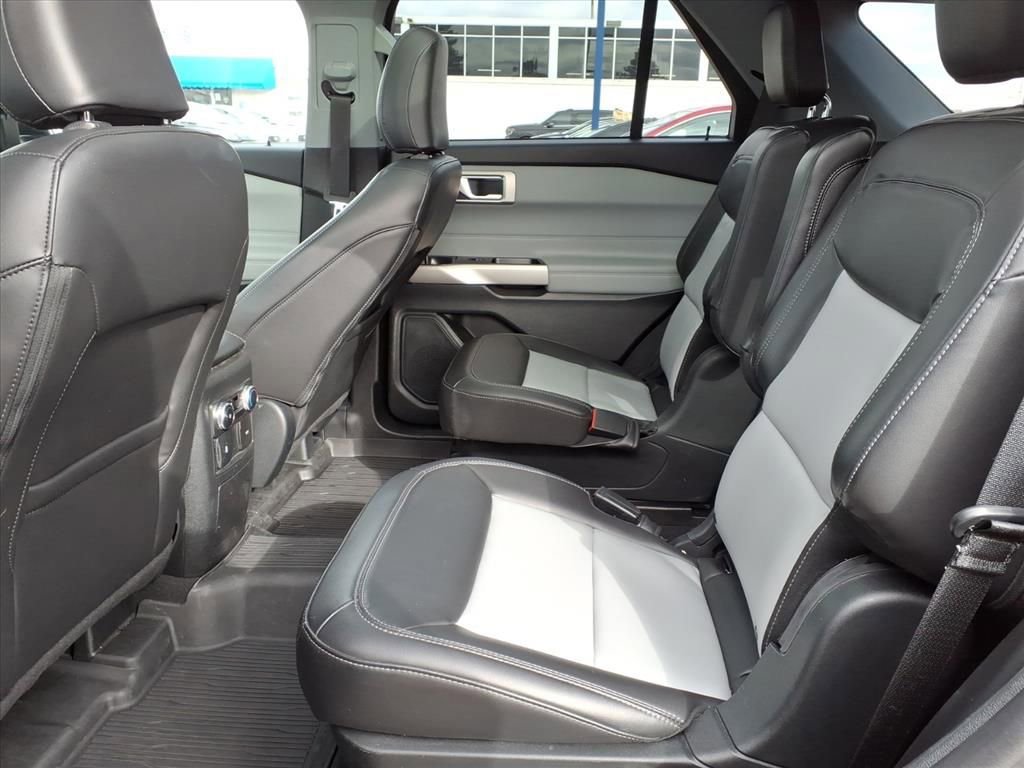 Certified 2023 Ford Explorer XLT w/ Equipment Group 202A image 12