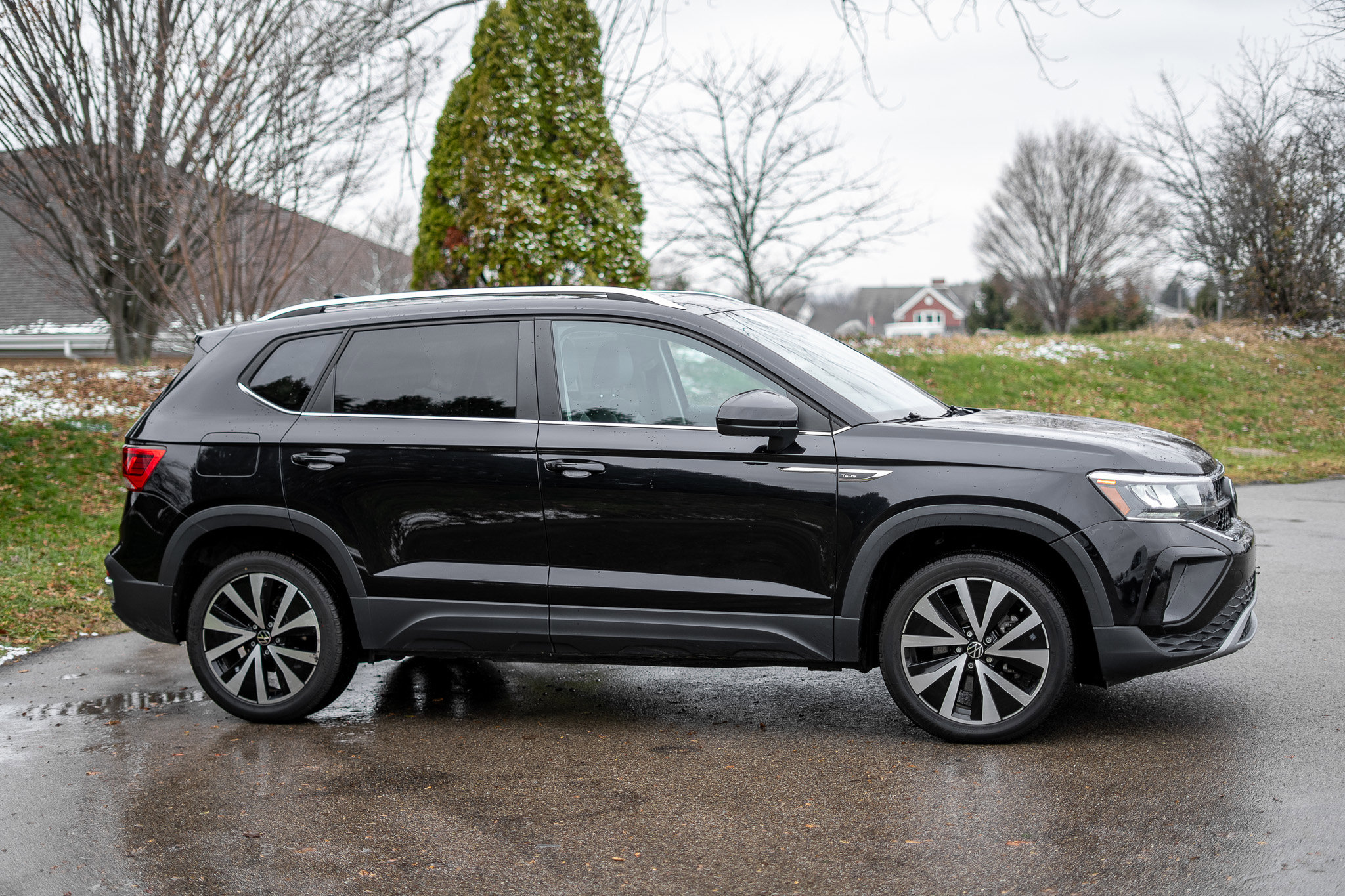 Used 2023 Volkswagen Taos SE image 4