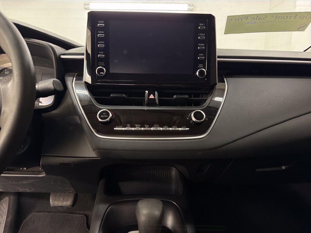 Used 2020 Toyota Corolla LE FWD image 22