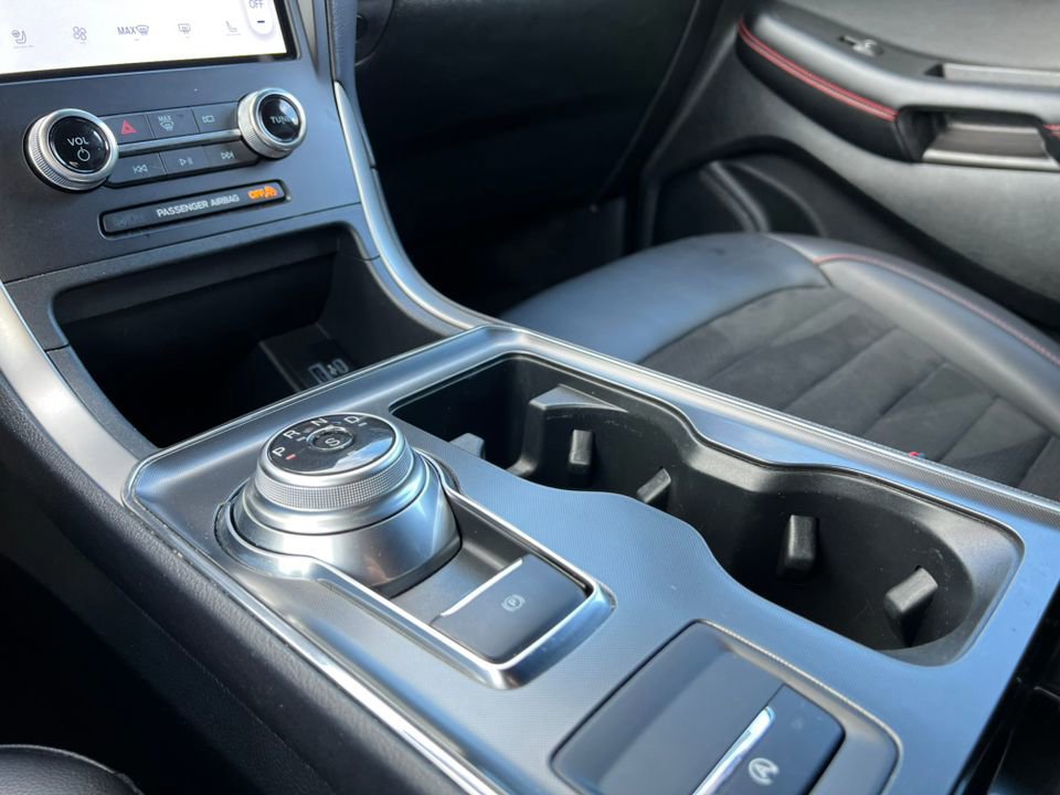 Certified 2024 Ford Edge ST-Line image 31