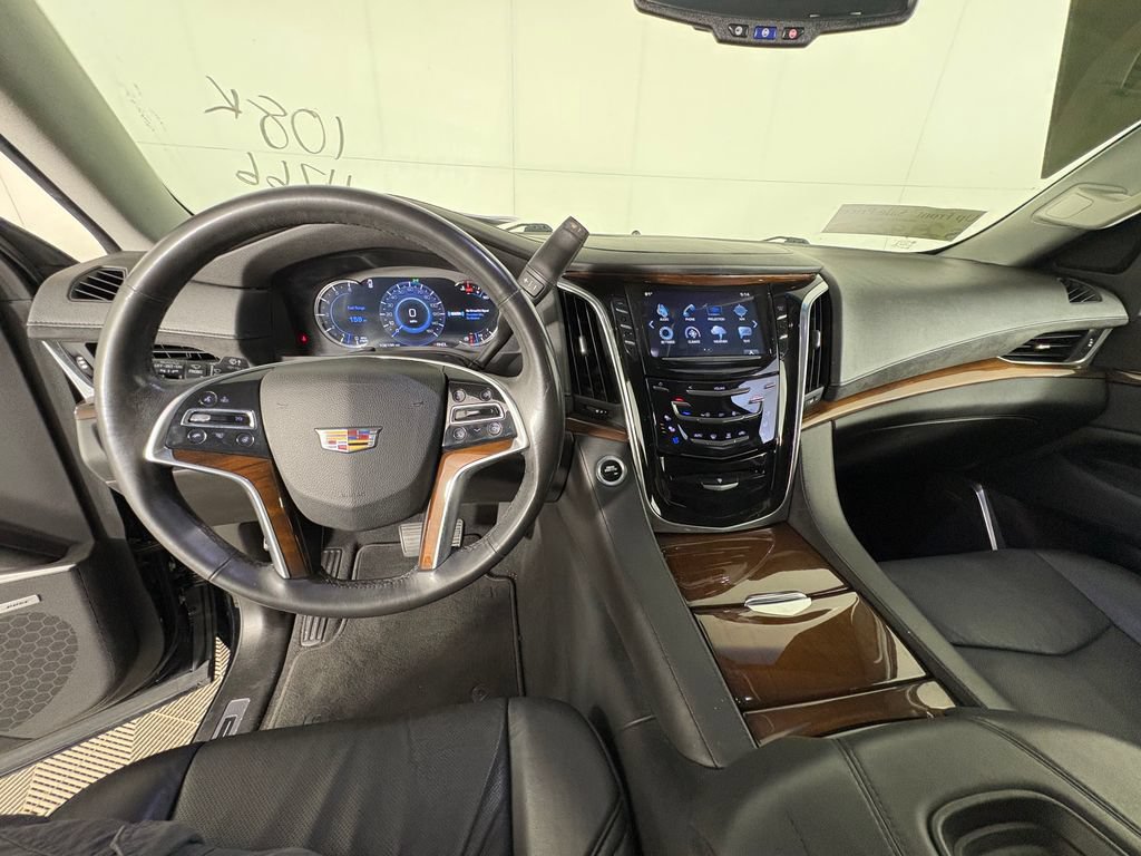 Used 2018 Cadillac Escalade 2WD image 14