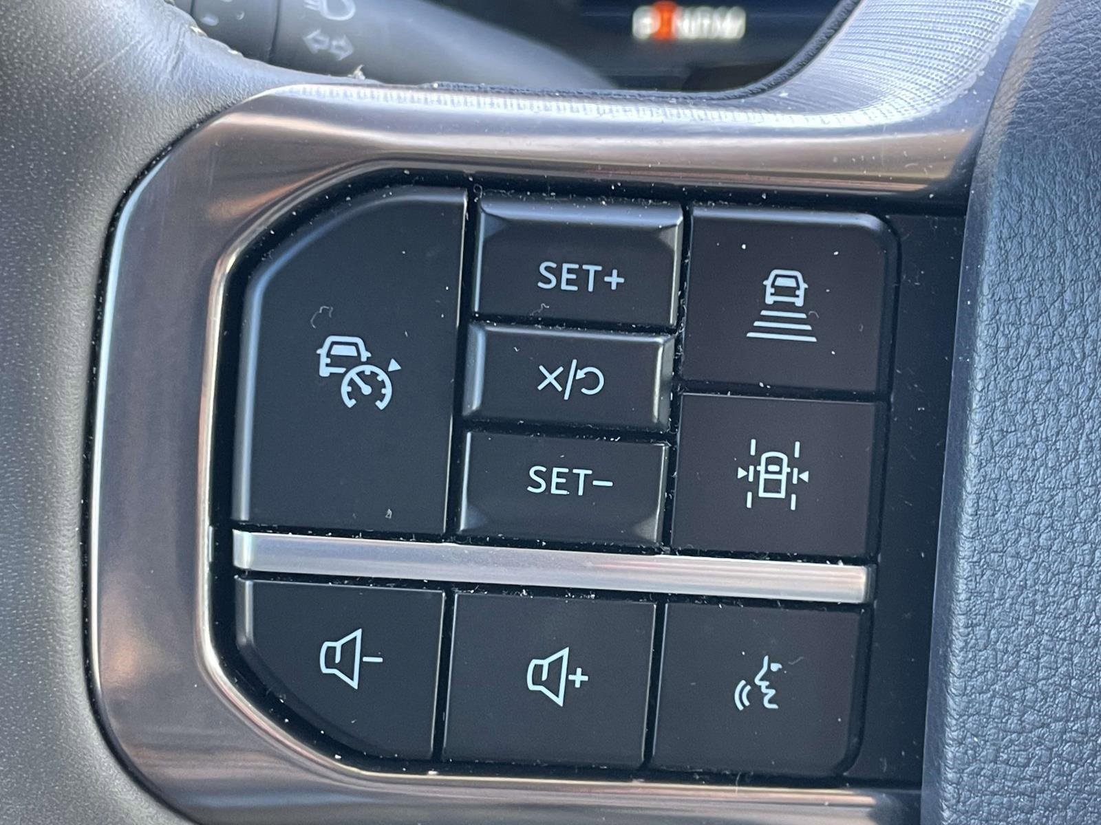 Certified 2025 Ford F150 Platinum w/ Equipment Group 703A Plus image 25