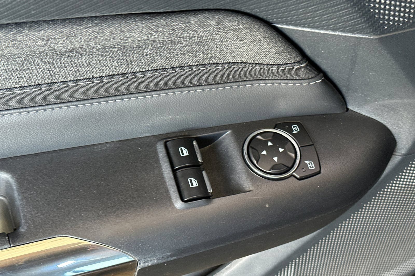 Certified 2024 Ford Mustang Coupe RWD image 11