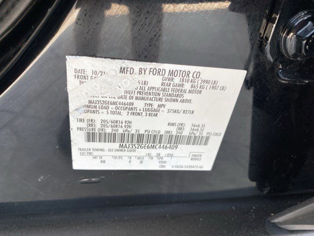 Certified 2021 Ford EcoSport SE image 32