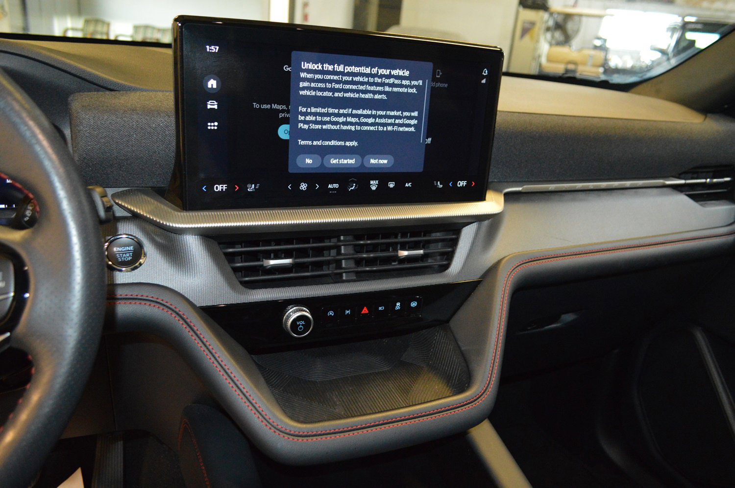 Certified 2025 Ford Explorer ST-Line image 20