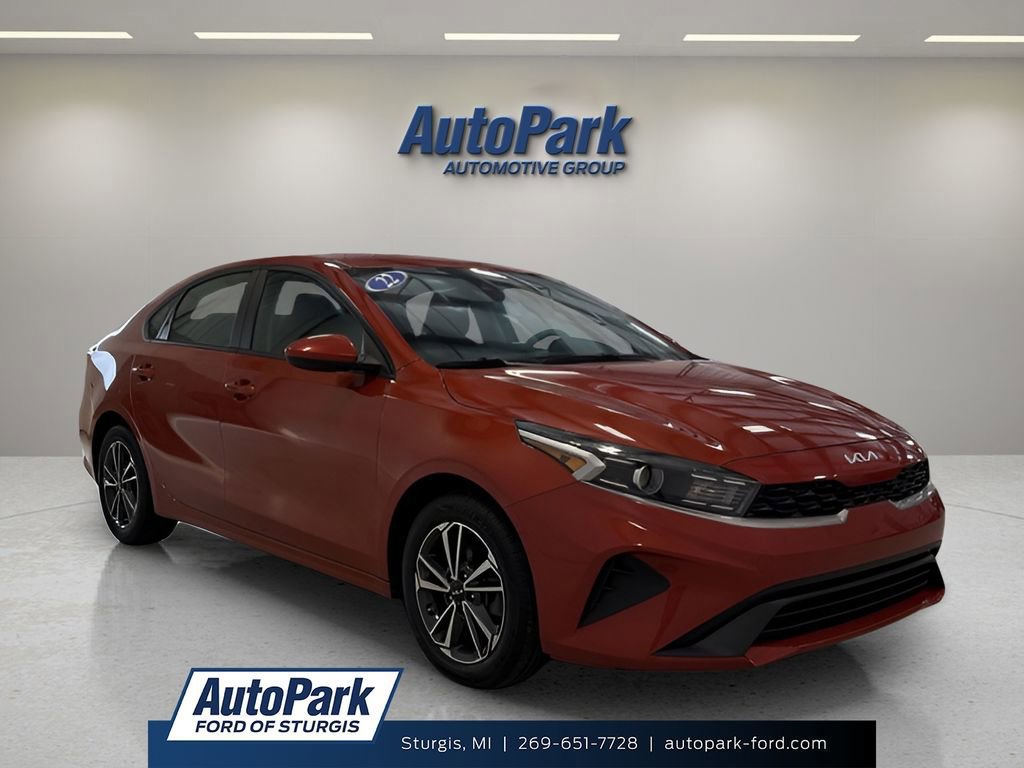 Used 2022 Kia Forte LXS FWD image 7