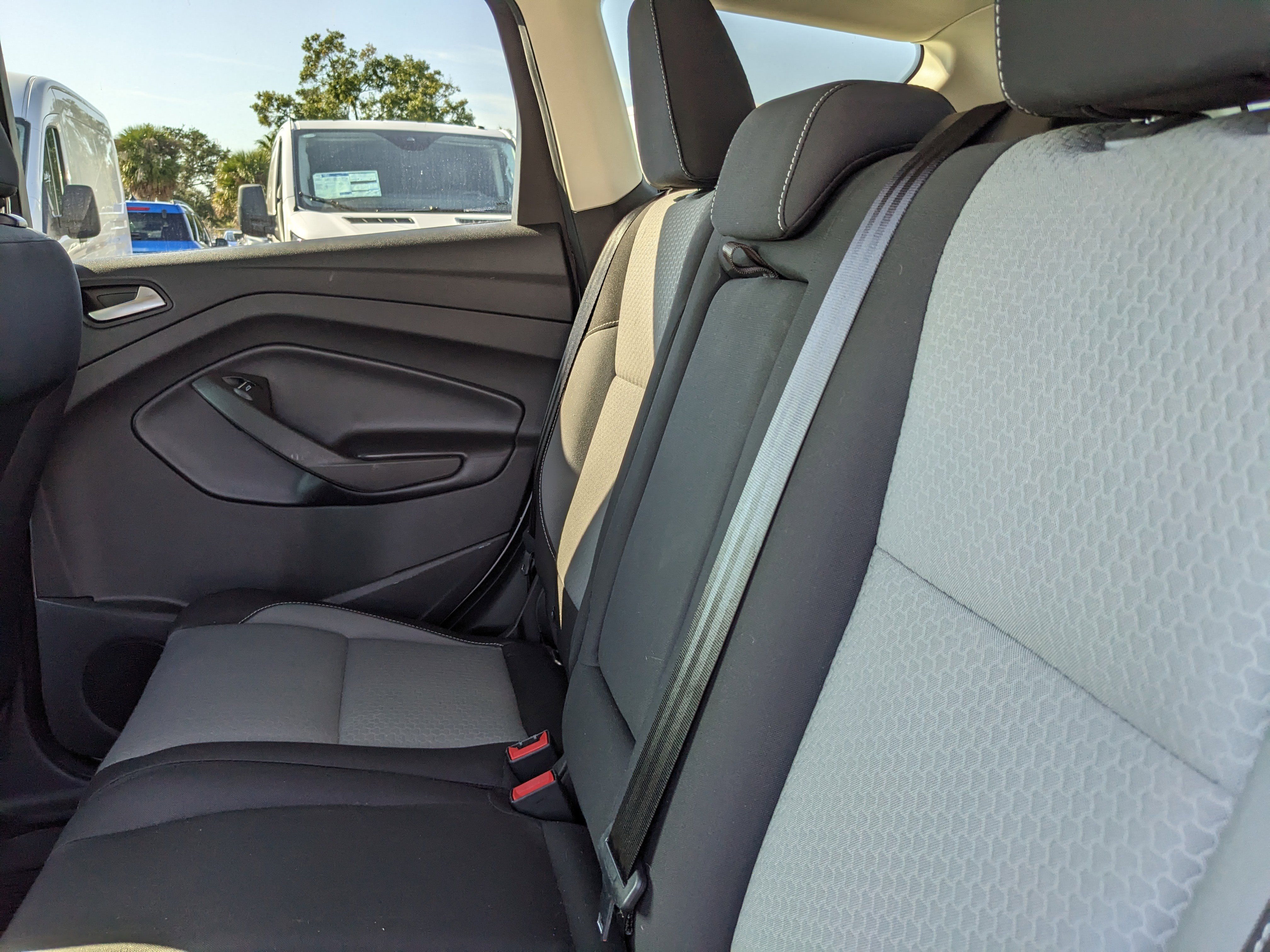 Certified 2019 Ford Escape SE image 17