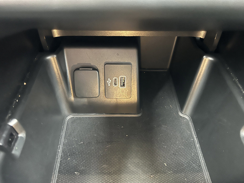 Certified 2025 Ford Explorer ST-Line image 28