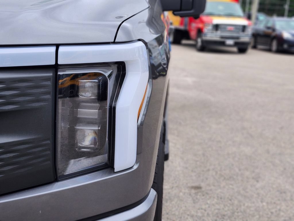 Certified 2025 Ford F150 Lightning Flash AWD/4WD image 10