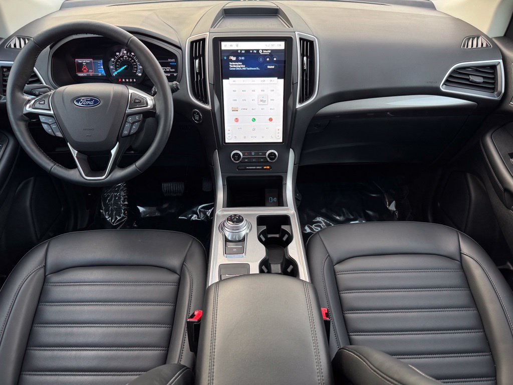Certified 2024 Ford Edge SEL w/ Convenience Package AWD/4WD image 18