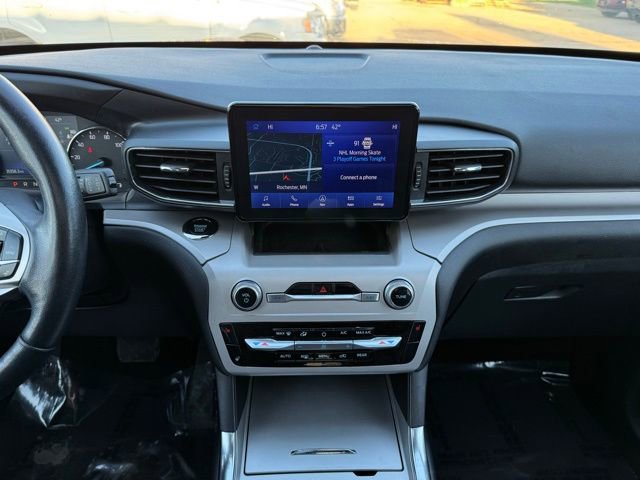 Certified 2023 Ford Explorer XLT w/ Equipment Group 202A AWD/4WD image 2