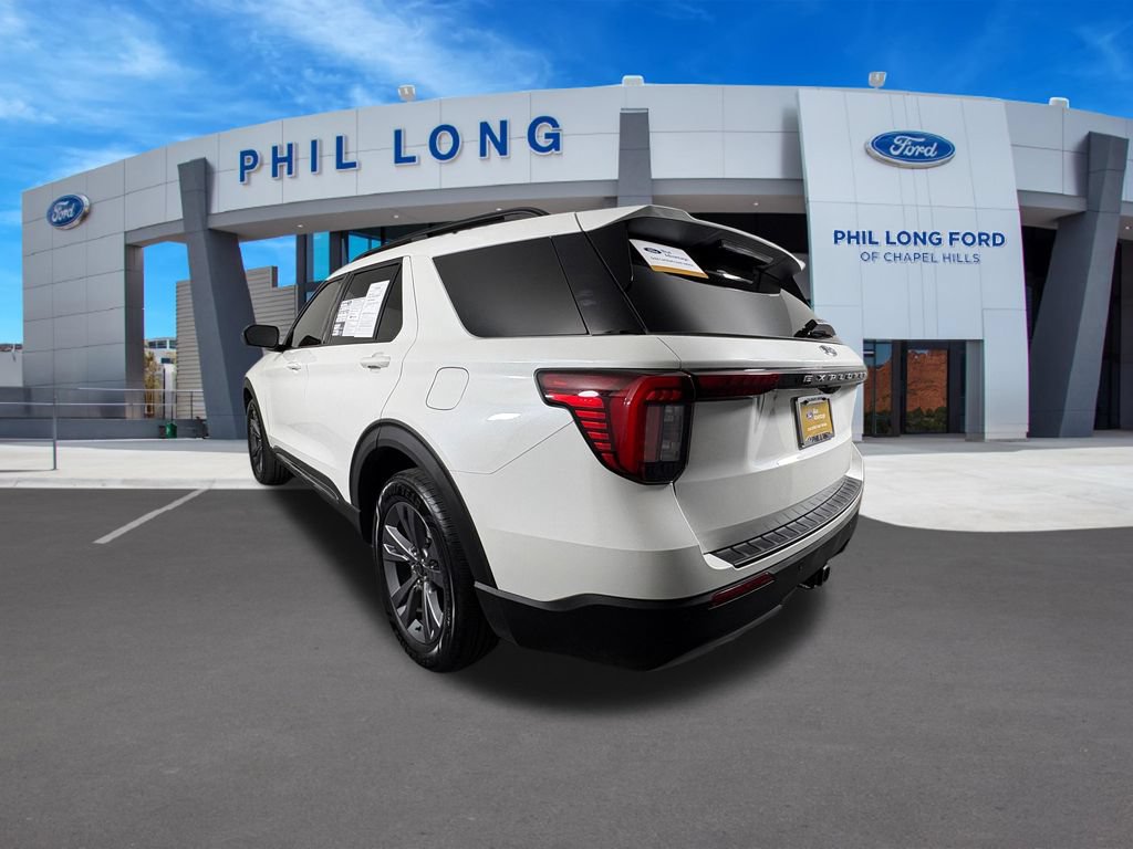 Certified 2025 Ford Explorer Active w/ Active Comfort Package AWD/4WD image 3