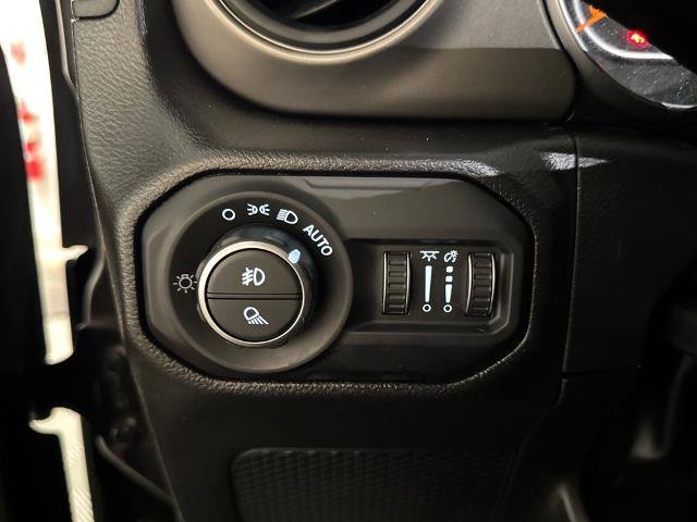 Used 2022 Jeep Gladiator Sport AWD/4WD image 18