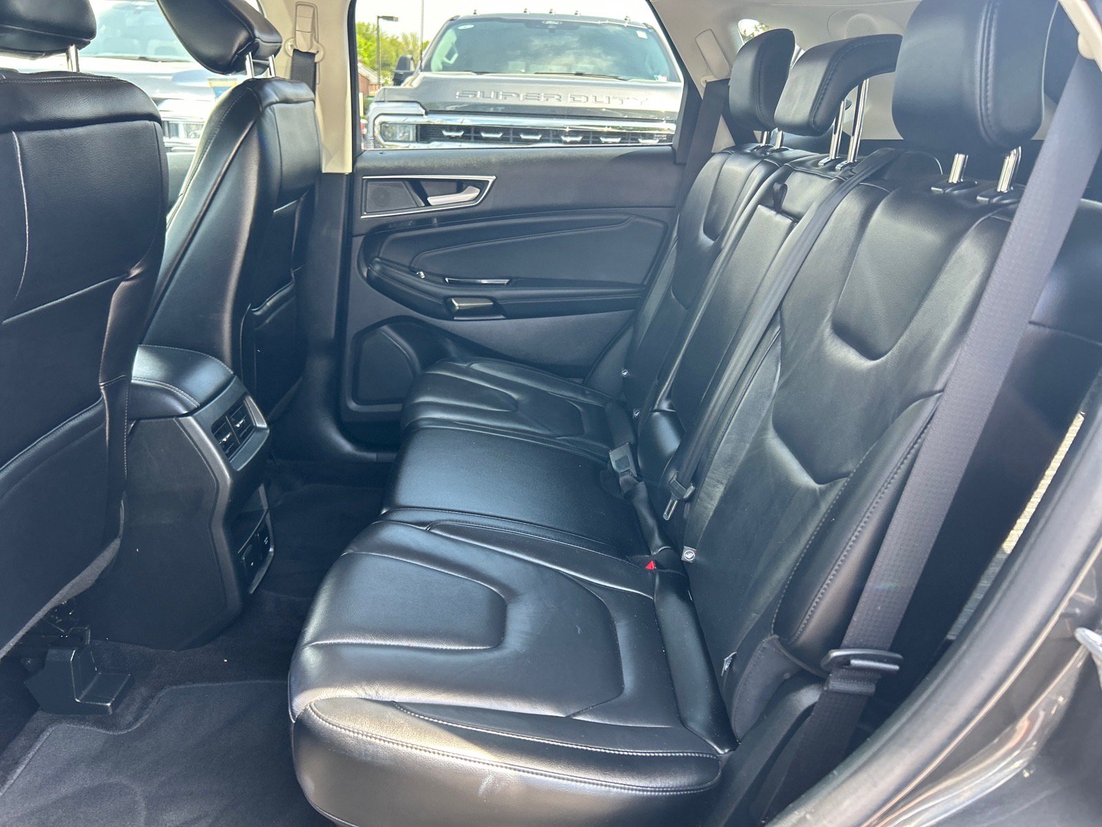 Certified 2020 Ford Edge Titanium AWD/4WD image 10