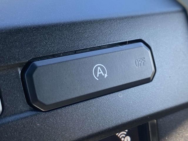 Certified 2018 Ford F150 Platinum w/ Equipment Group 701A Luxury image 35