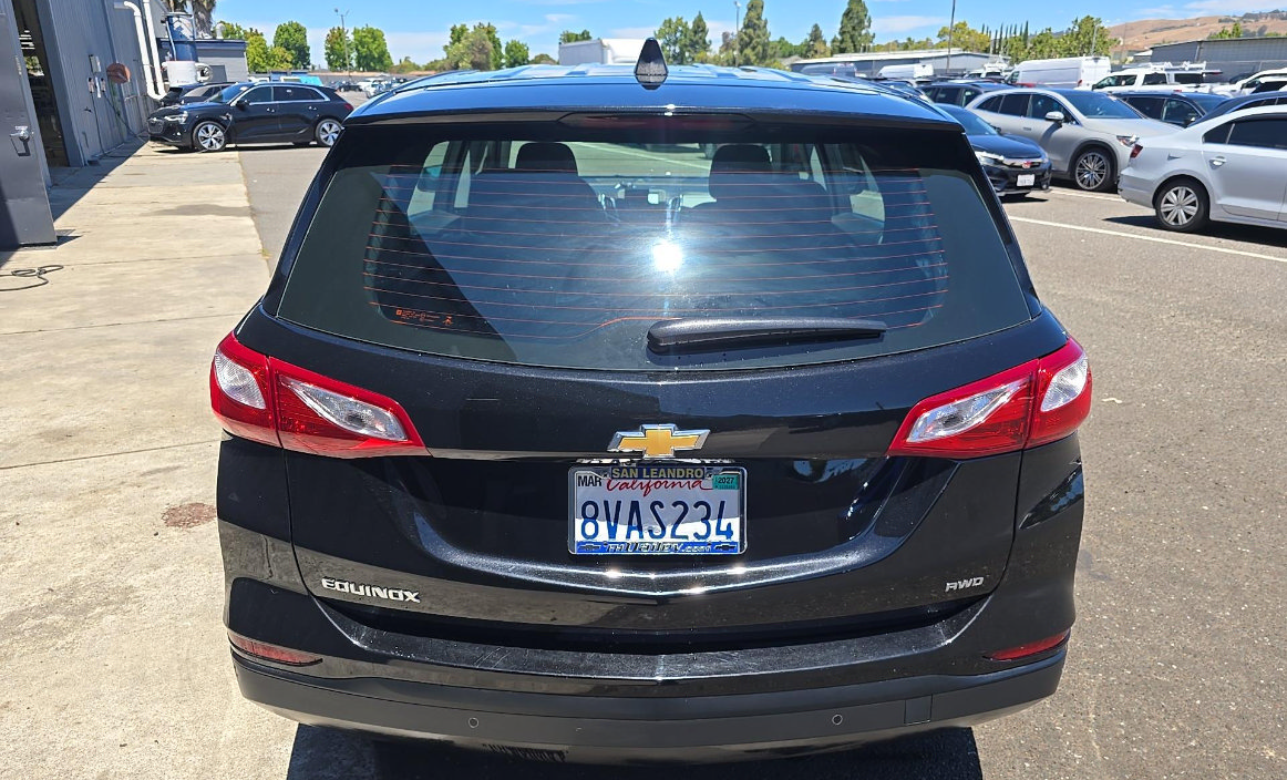 Used 2021 Chevrolet Equinox LS AWD/4WD image 3