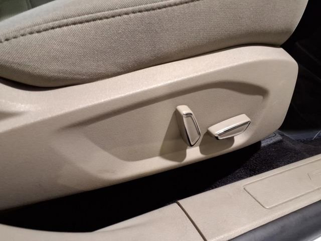 Certified 2017 Ford Fusion SE FWD image 28