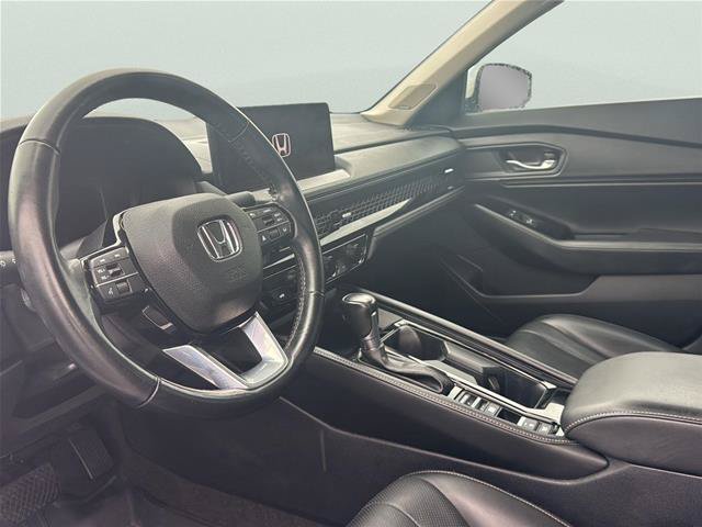 Used 2023 Honda Accord Touring image 9