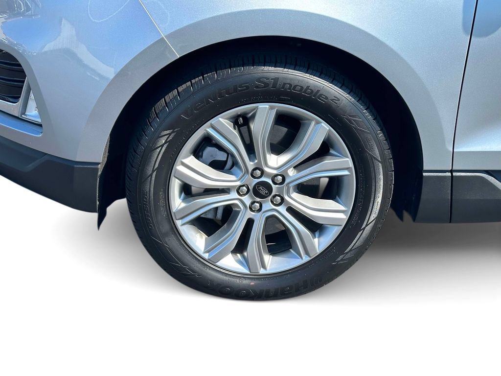 Certified 2023 Ford Edge Titanium AWD/4WD image 8