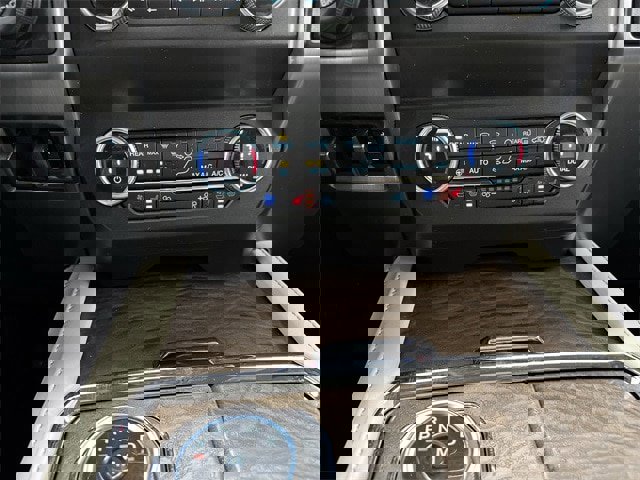 Certified 2021 Ford Expedition Max Platinum image 11