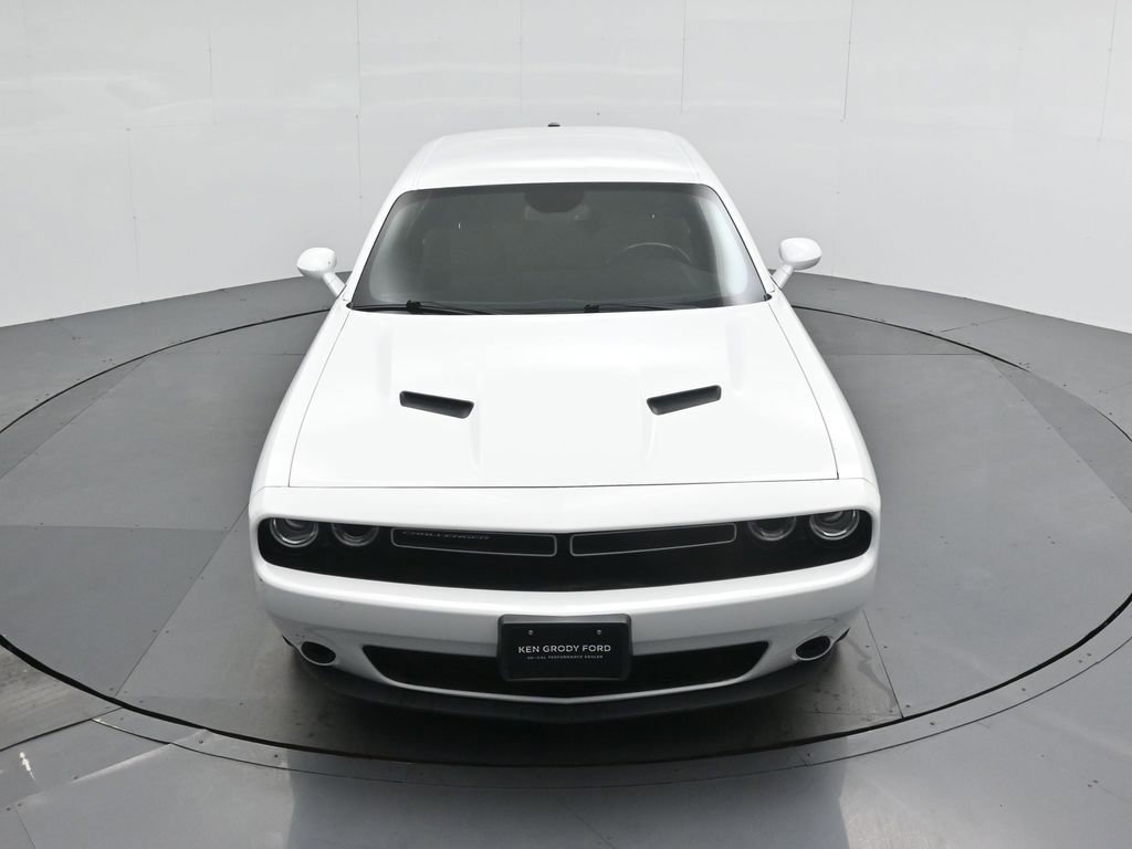 Used 2020 Dodge Challenger SXT image 31